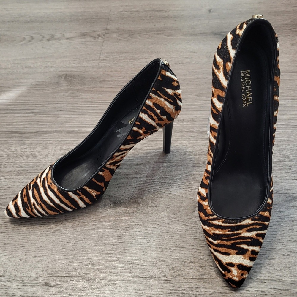 Michael Kors Tiger Print Calf Hair Pointed Toe Pumps Brown Black Heel size 6